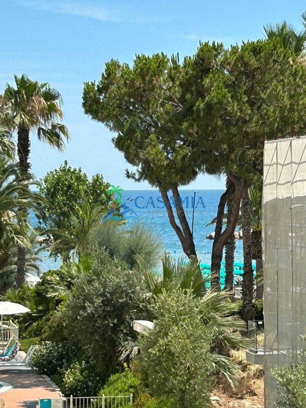 appartamento in vendita a San Benedetto del Tronto in zona Sentina