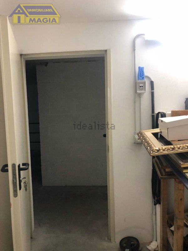 locale di sgombero in vendita a San Benedetto del Tronto