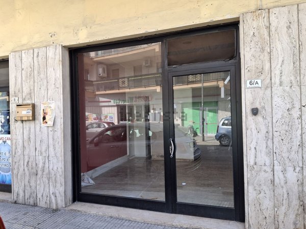 locale commerciale in vendita a San Benedetto del Tronto