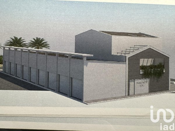 locale di sgombero in vendita a San Benedetto del Tronto