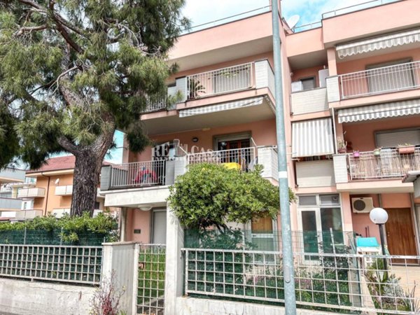appartamento in vendita a San Benedetto del Tronto in zona Sentina