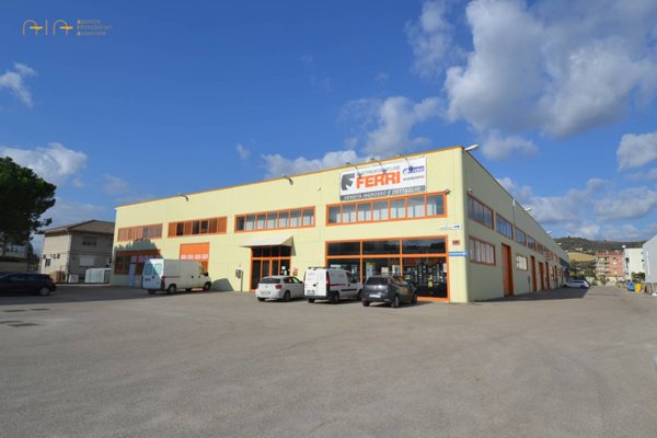 capannone in vendita a San Benedetto del Tronto