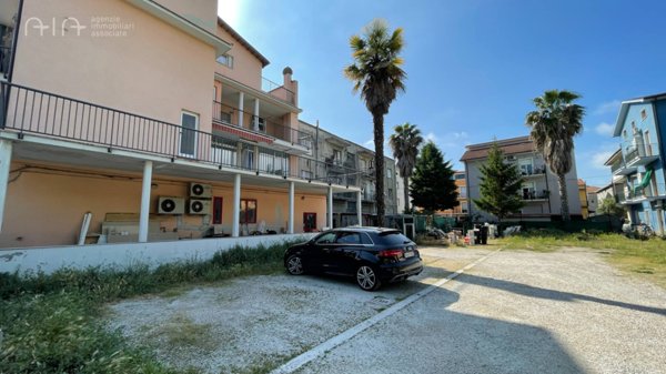 locale commerciale in vendita a San Benedetto del Tronto