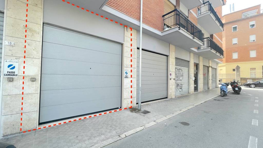 locale commerciale in vendita a San Benedetto del Tronto