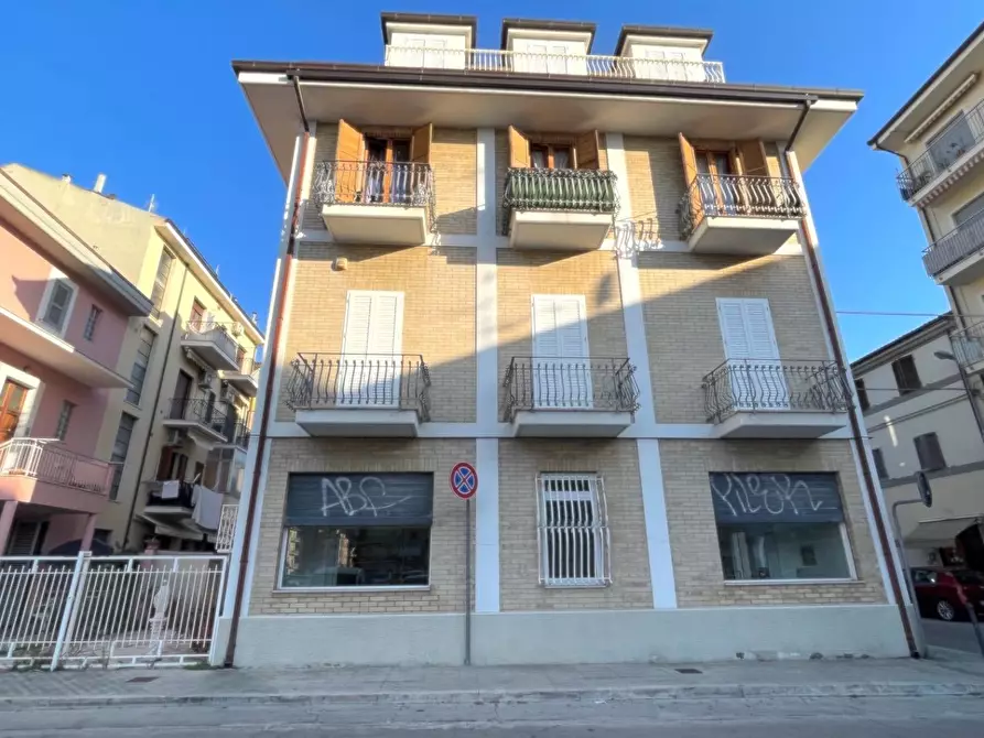 locale commerciale in vendita a San Benedetto del Tronto