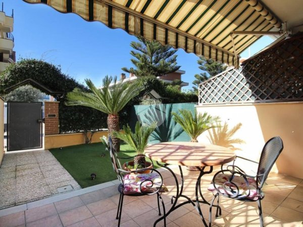 appartamento in vendita a San Benedetto del Tronto in zona Sentina
