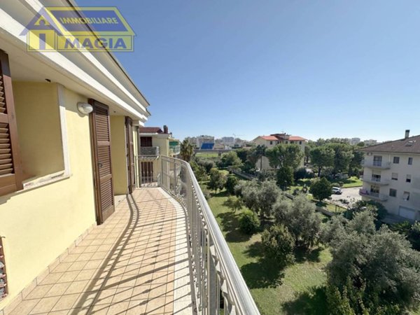 appartamento in vendita a San Benedetto del Tronto in zona Sentina