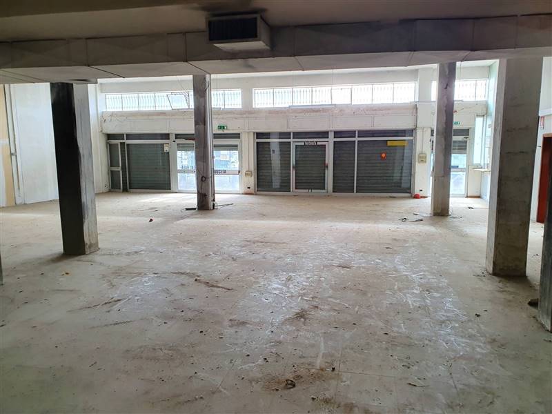 locale commerciale in vendita a San Benedetto del Tronto