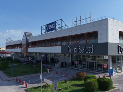 locale commerciale in vendita a San Benedetto del Tronto