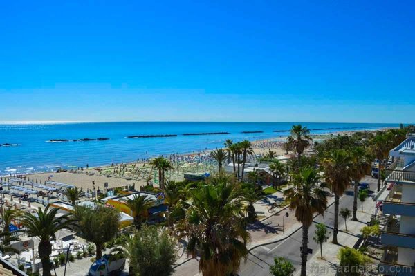 casa indipendente in vendita a San Benedetto del Tronto in zona Sentina