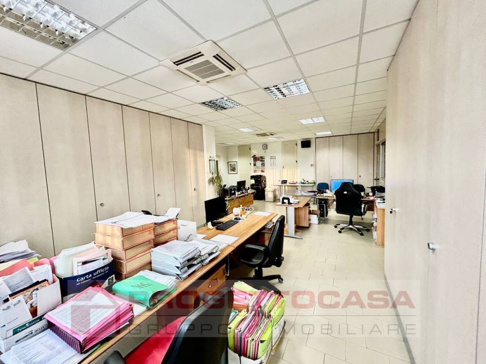 ufficio in vendita a San Benedetto del Tronto in zona Sentina