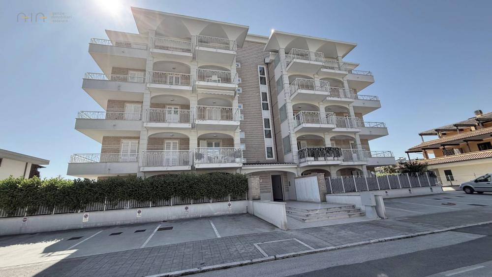 appartamento in vendita a San Benedetto del Tronto in zona Sentina