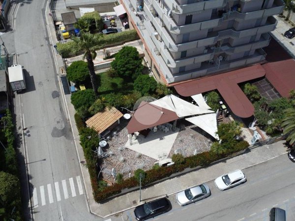 locale commerciale in vendita a San Benedetto del Tronto