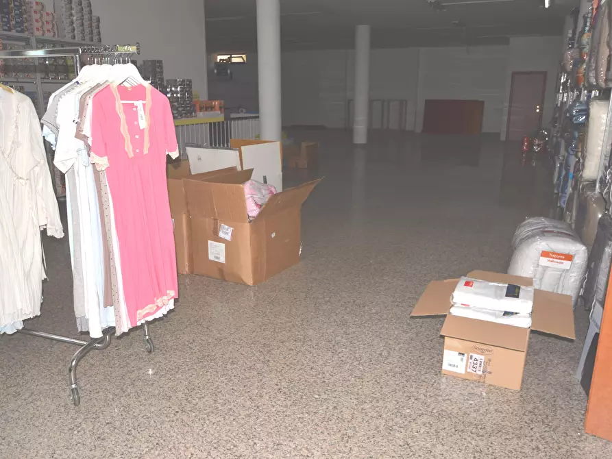 locale commerciale in vendita a San Benedetto del Tronto