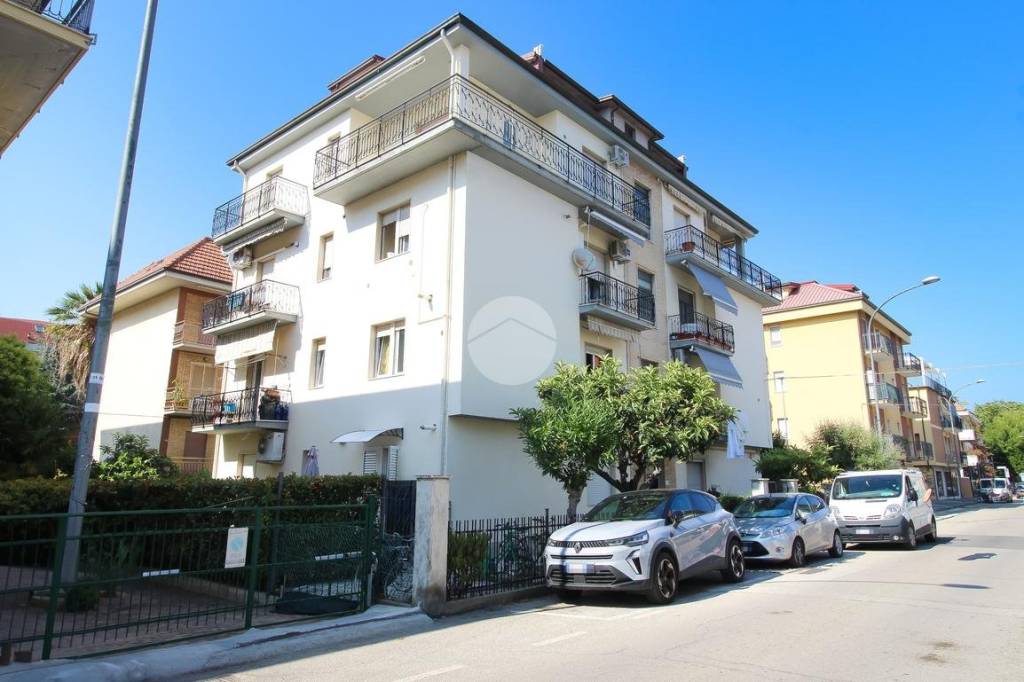 appartamento in vendita a San Benedetto del Tronto in zona Sentina