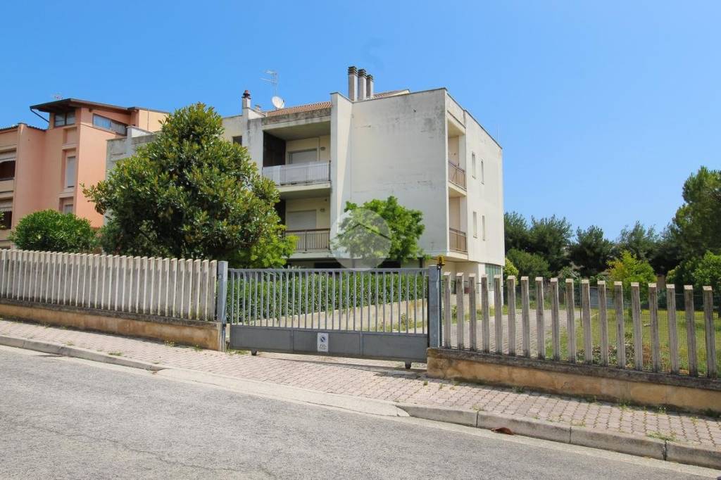 appartamento in vendita a San Benedetto del Tronto in zona Sentina