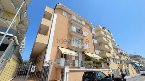 appartamento in vendita a San Benedetto del Tronto in zona Sentina