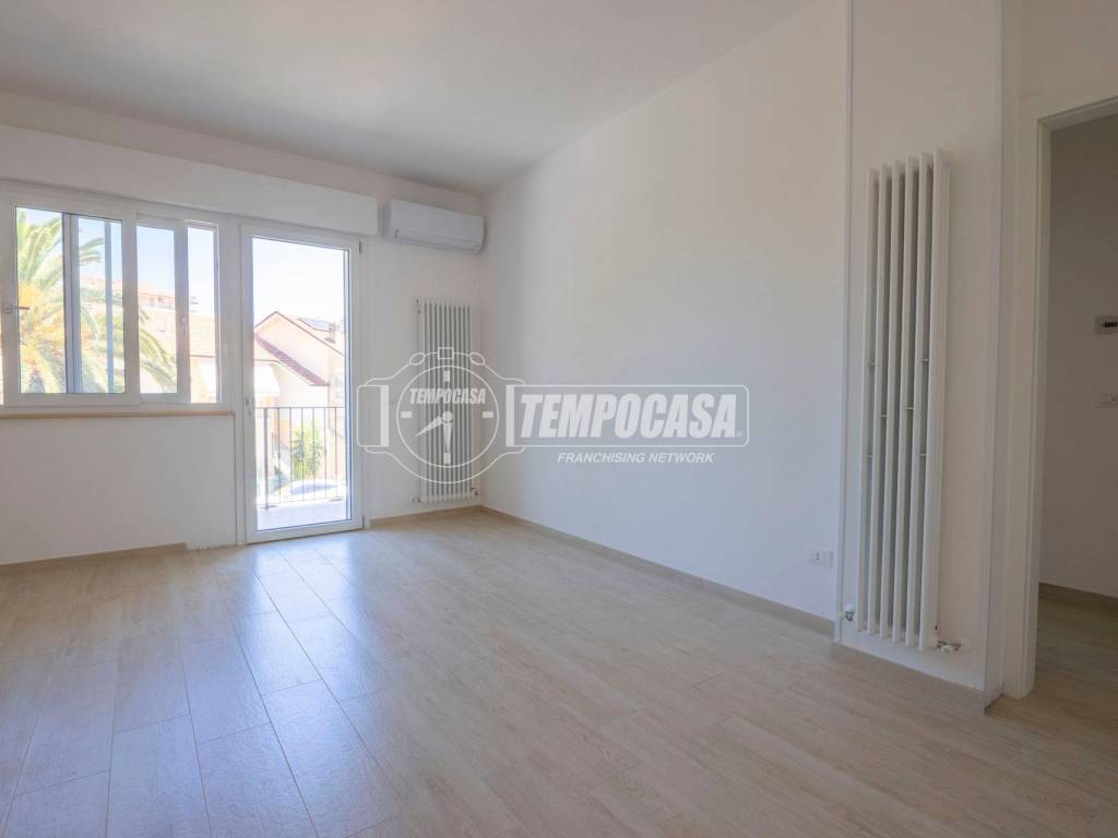appartamento in vendita a San Benedetto del Tronto in zona Sentina