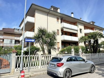 appartamento in vendita a San Benedetto del Tronto in zona Sentina