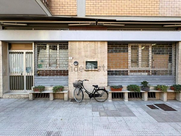 locale commerciale in vendita a San Benedetto del Tronto