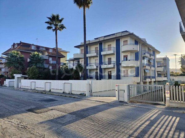 appartamento in vendita a San Benedetto del Tronto in zona Sentina