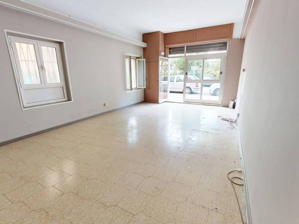 negozio in vendita a San Benedetto del Tronto