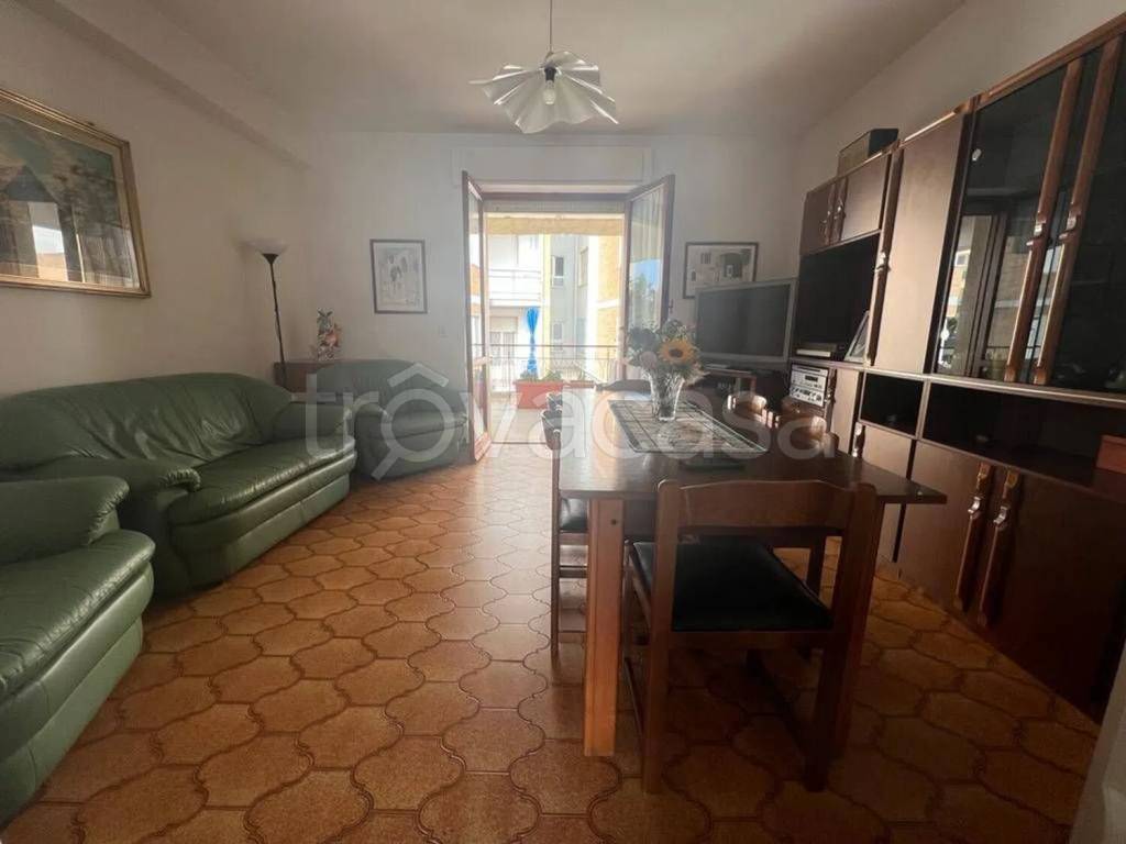 appartamento in vendita a San Benedetto del Tronto in zona Sentina