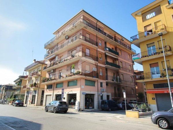 appartamento in vendita a San Benedetto del Tronto in zona Sentina