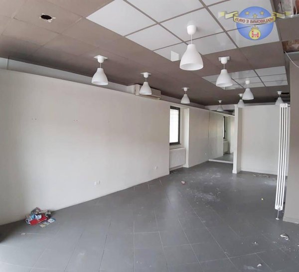 locale commerciale in vendita a San Benedetto del Tronto