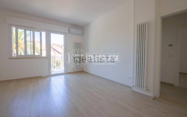 appartamento in vendita a San Benedetto del Tronto in zona Sentina