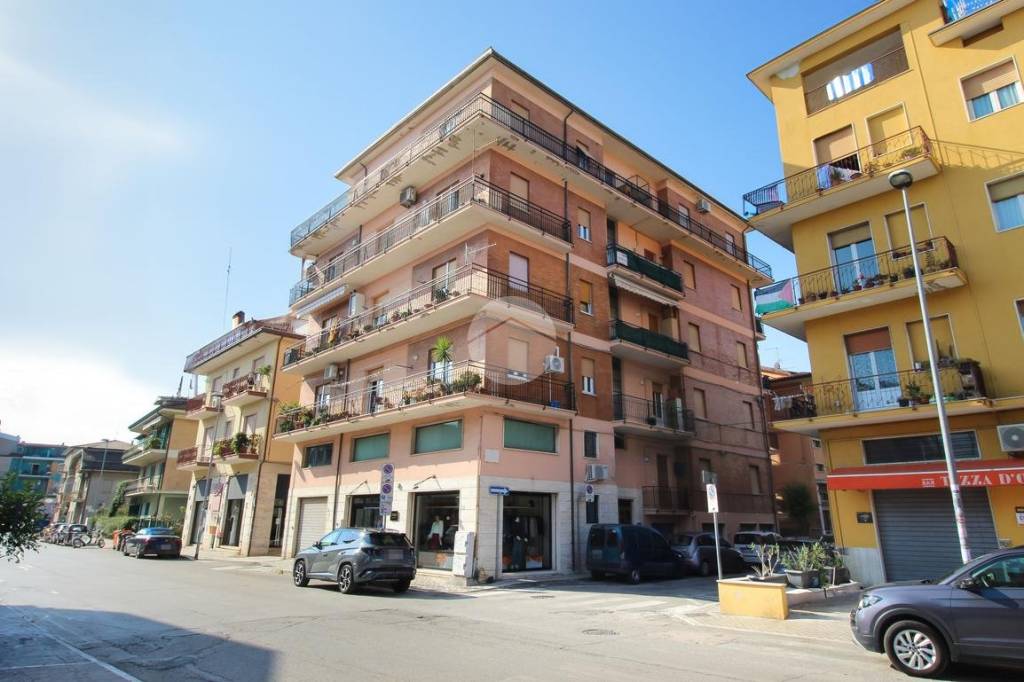 appartamento in vendita a San Benedetto del Tronto in zona Sentina