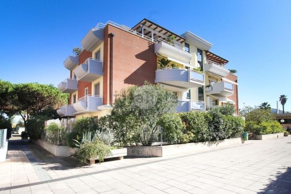 appartamento in vendita a San Benedetto del Tronto in zona Sentina