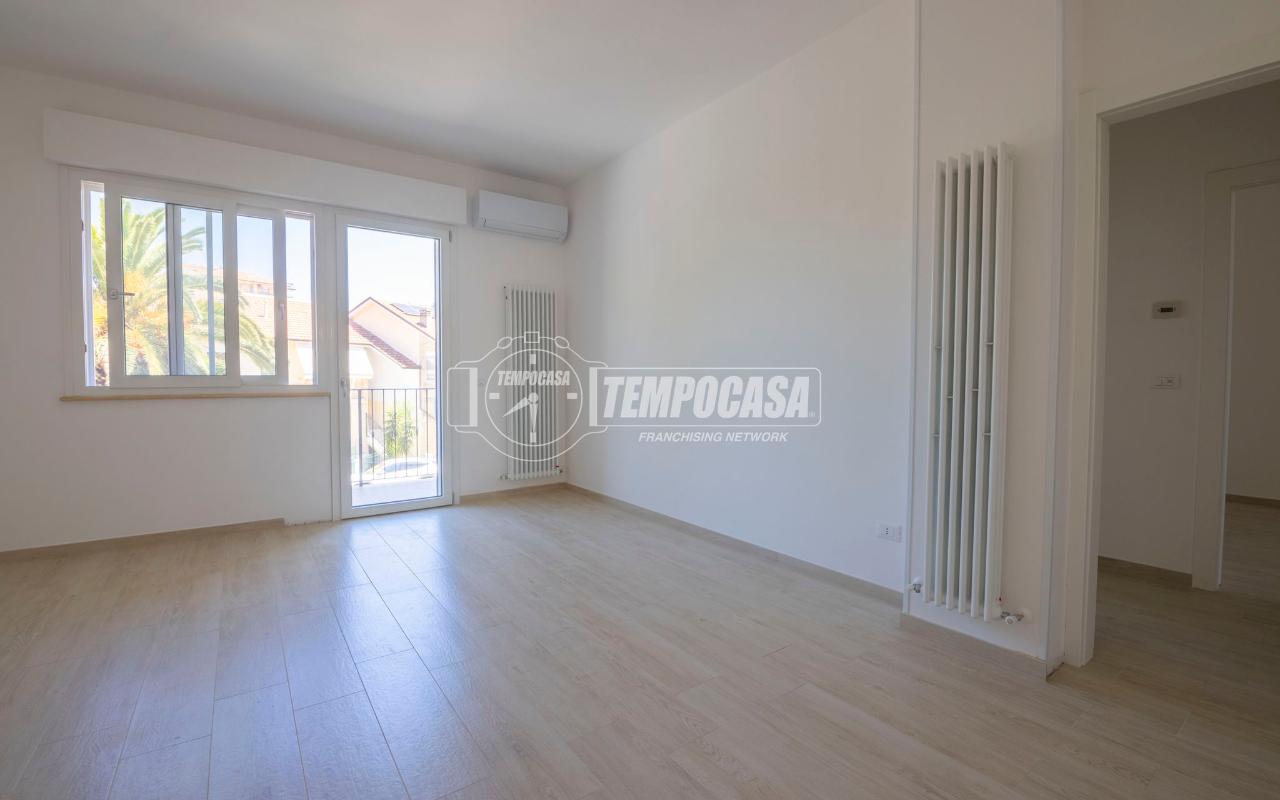 appartamento in vendita a San Benedetto del Tronto in zona Sentina