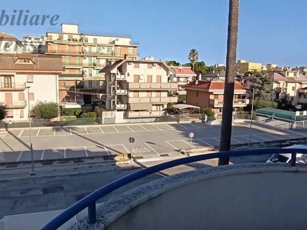 appartamento in vendita a San Benedetto del Tronto in zona Sentina