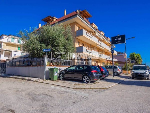 appartamento in vendita a San Benedetto del Tronto in zona Sentina