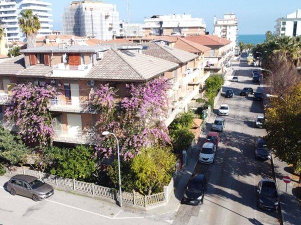 appartamento in vendita a San Benedetto del Tronto in zona Sentina