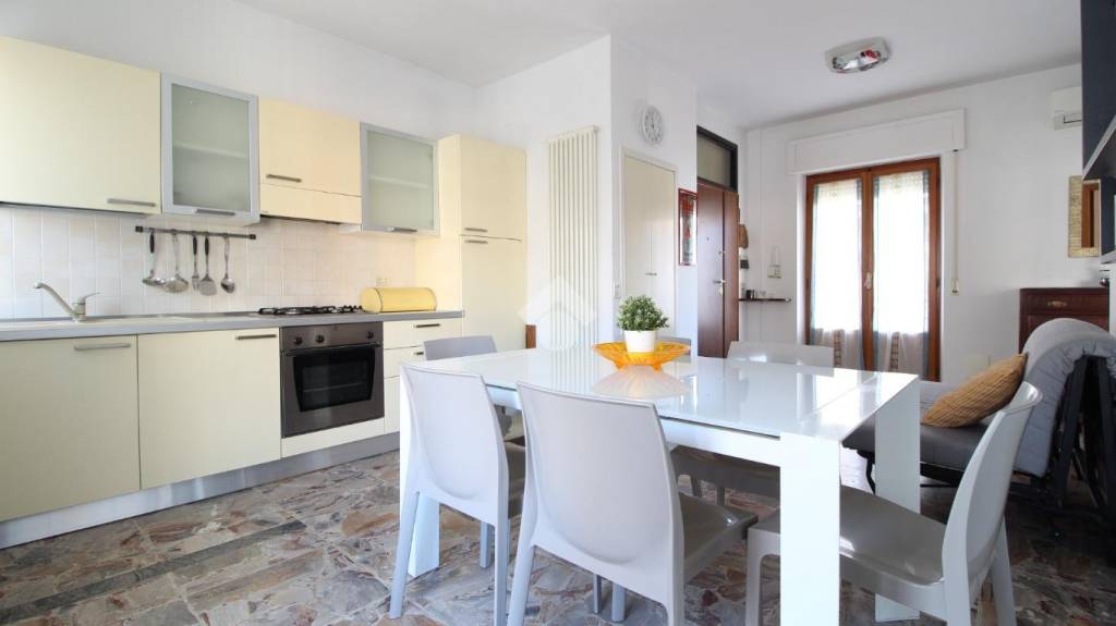 appartamento in vendita a San Benedetto del Tronto in zona Sentina