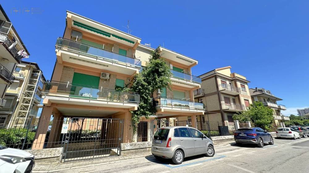 appartamento in vendita a San Benedetto del Tronto in zona Sentina