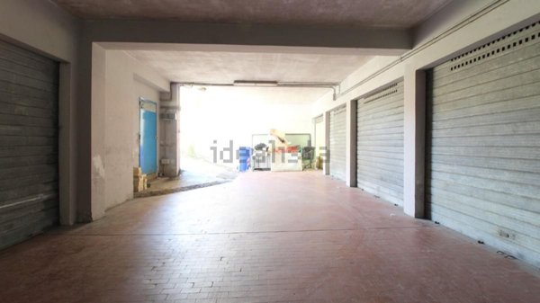 locale di sgombero in vendita a San Benedetto del Tronto in zona Sentina