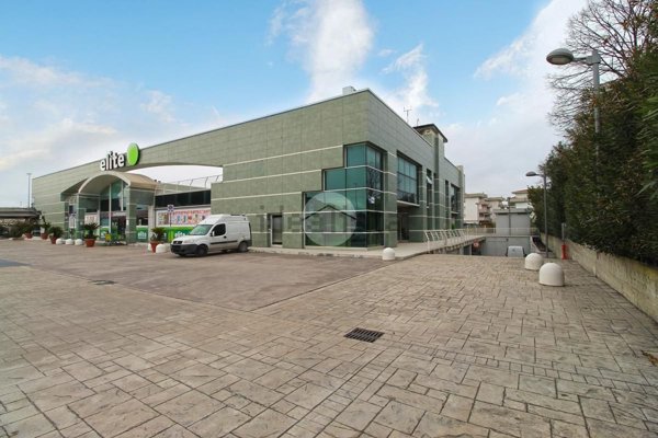 casa indipendente in vendita a San Benedetto del Tronto in zona Sentina