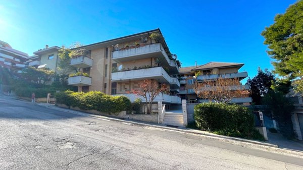 locale di sgombero in vendita a San Benedetto del Tronto