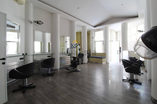 locale commerciale in vendita a San Benedetto del Tronto