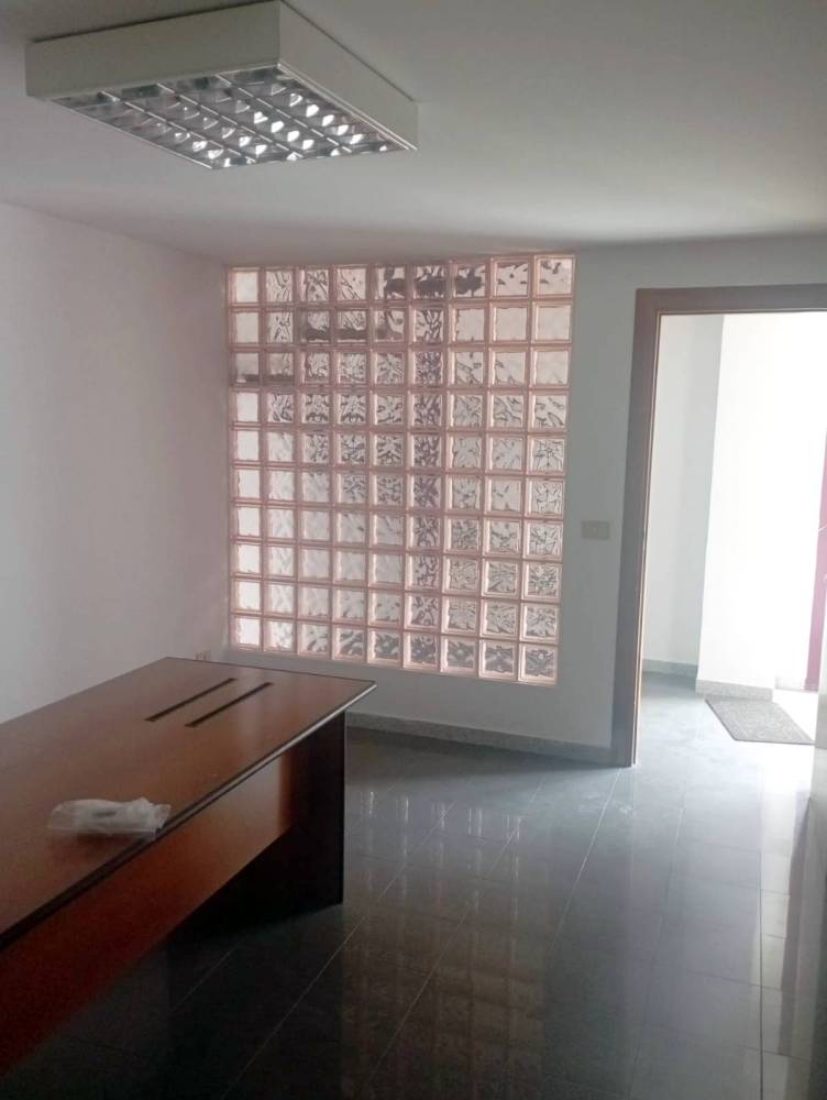 locale commerciale in vendita a San Benedetto del Tronto