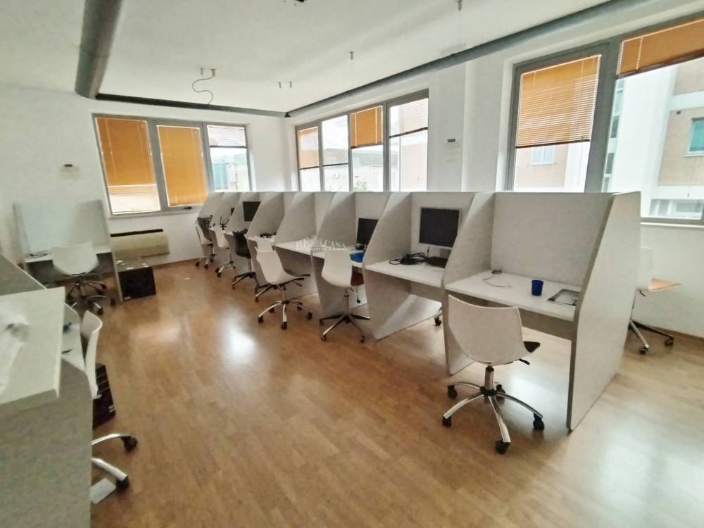 locale commerciale in vendita a San Benedetto del Tronto