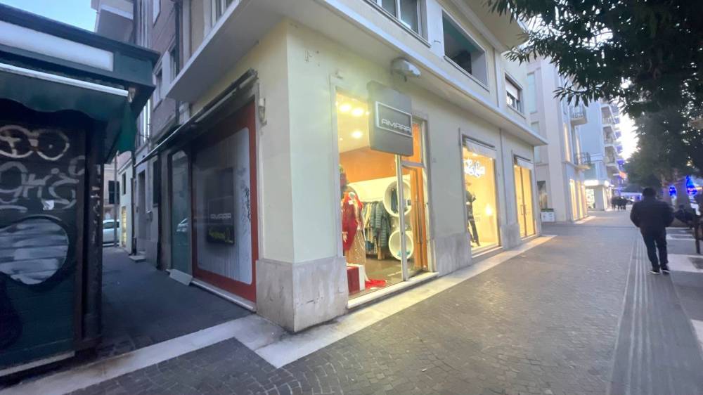 negozio in vendita a San Benedetto del Tronto