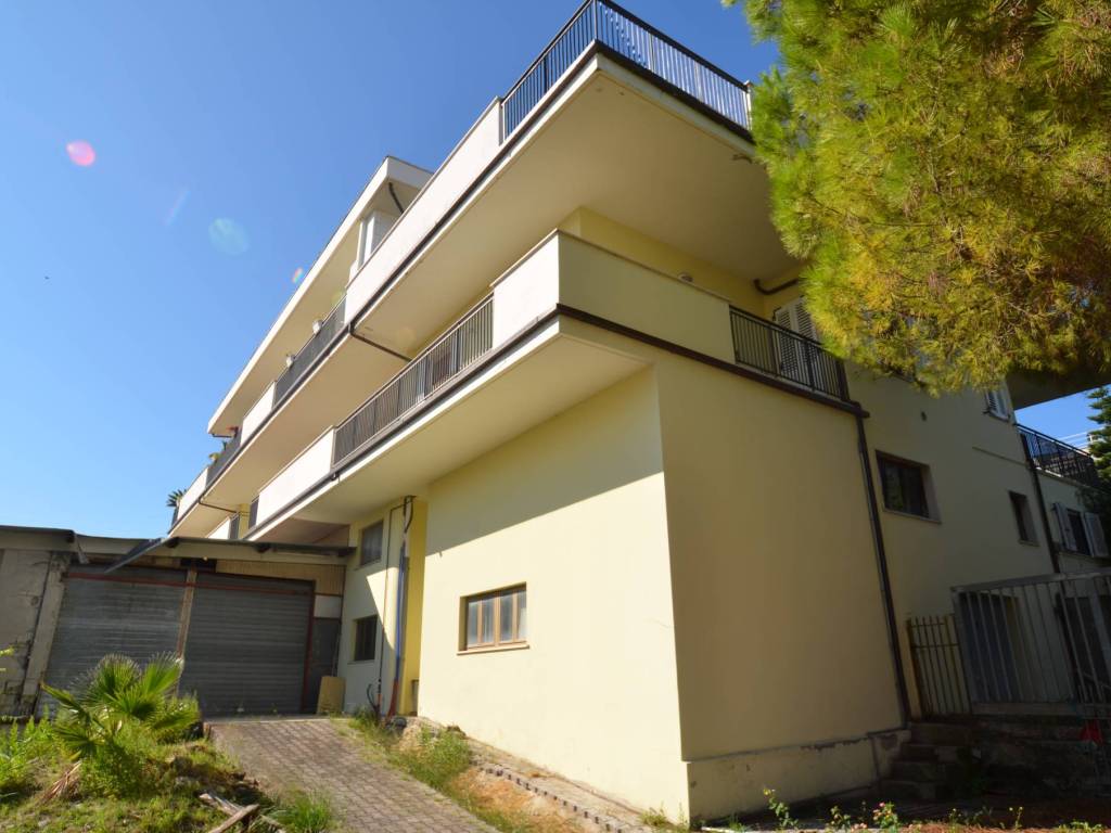 negozio in vendita a San Benedetto del Tronto