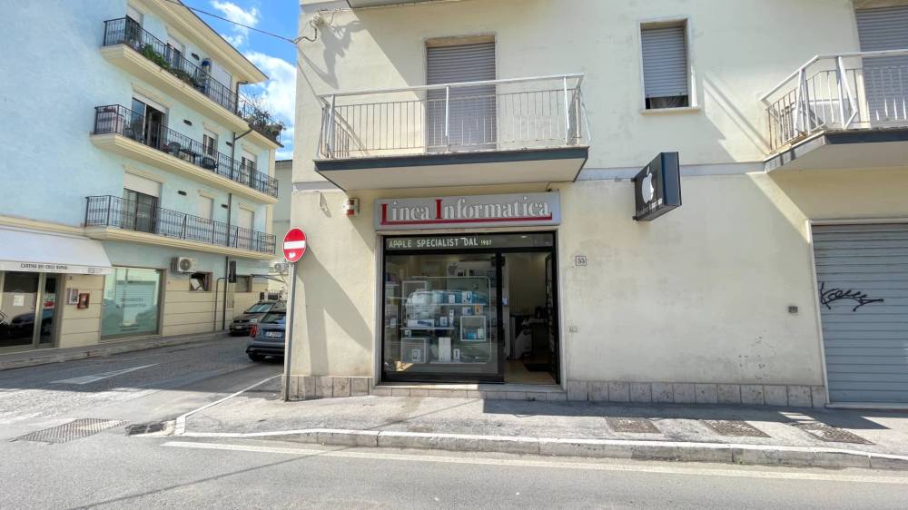 locale commerciale in vendita a San Benedetto del Tronto