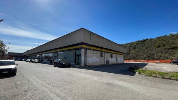 capannone in vendita a San Benedetto del Tronto