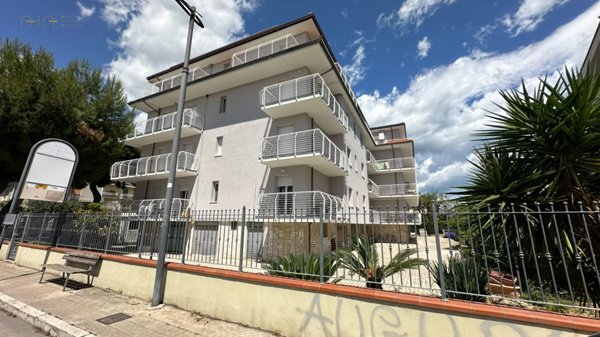 appartamento in vendita a San Benedetto del Tronto in zona Sentina