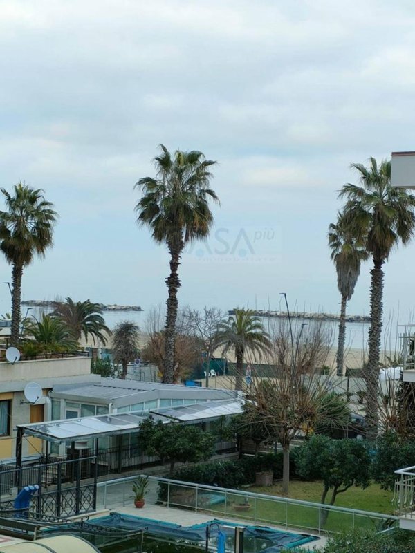 appartamento in vendita a San Benedetto del Tronto in zona Sentina